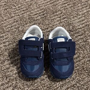 Saucony Kids Navy and White Sneakers